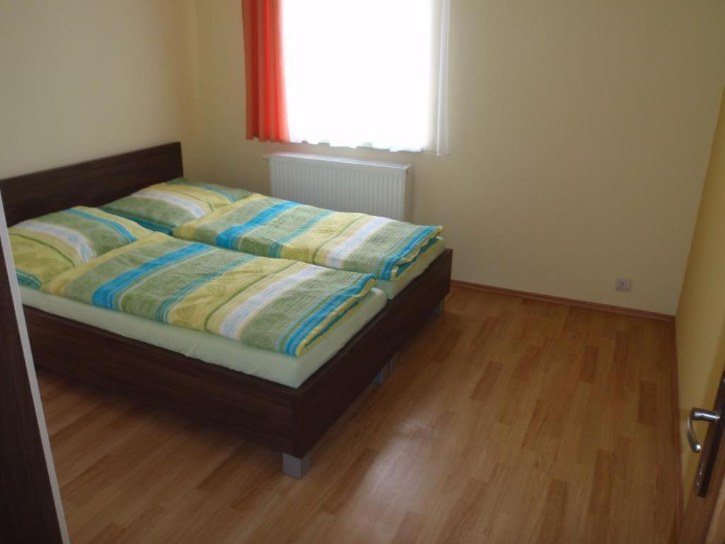 Apartmanovy penzion Park Nové Mesto nad Váhom Pokoj fotografie