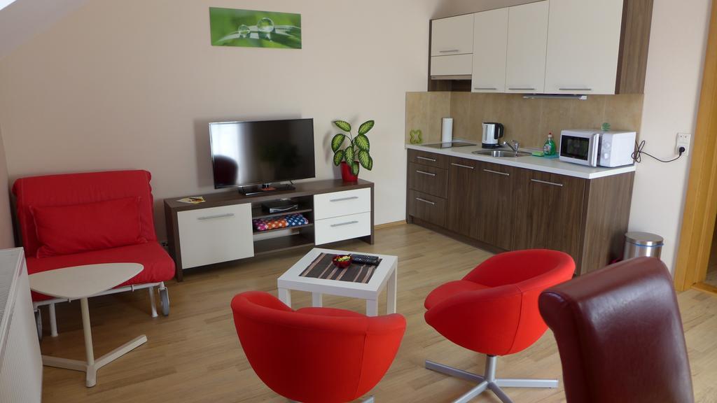 Apartmanovy penzion Park Nové Mesto nad Váhom Exteriér fotografie