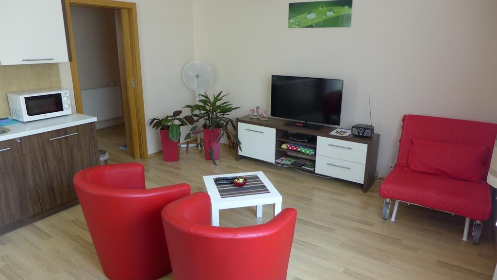 Apartmanovy penzion Park Nové Mesto nad Váhom Exteriér fotografie