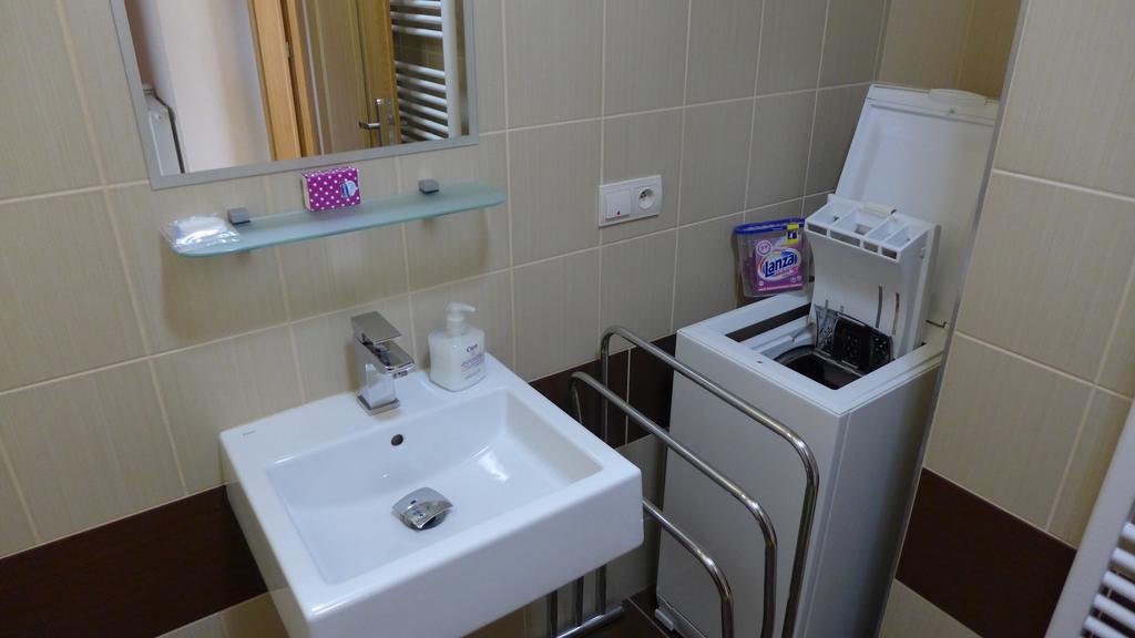 Apartmanovy penzion Park Nové Mesto nad Váhom Exteriér fotografie