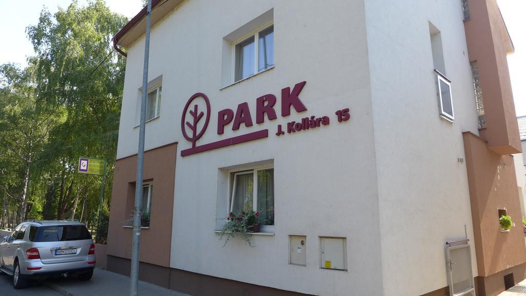 Apartmanovy penzion Park Nové Mesto nad Váhom Exteriér fotografie